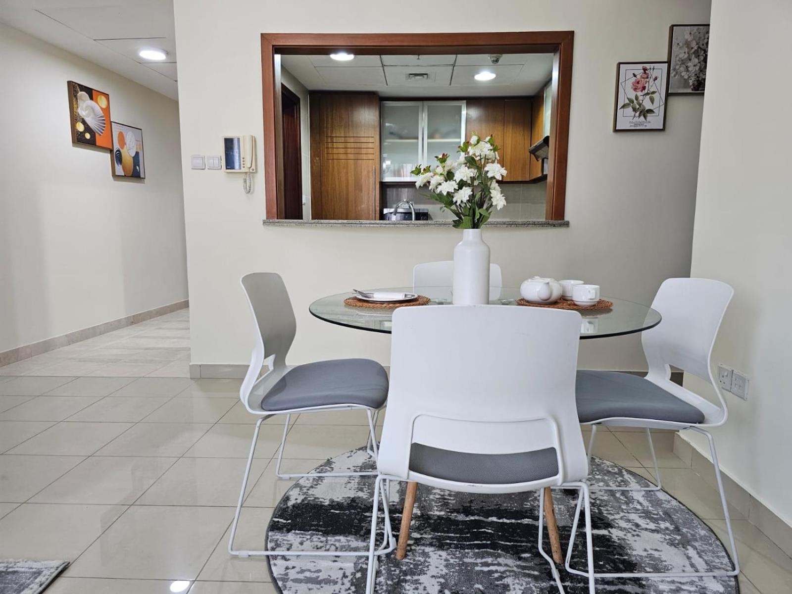 Trinity Holiday Homes - Standpoint Tower Downtown Dubai Eksteriør billede