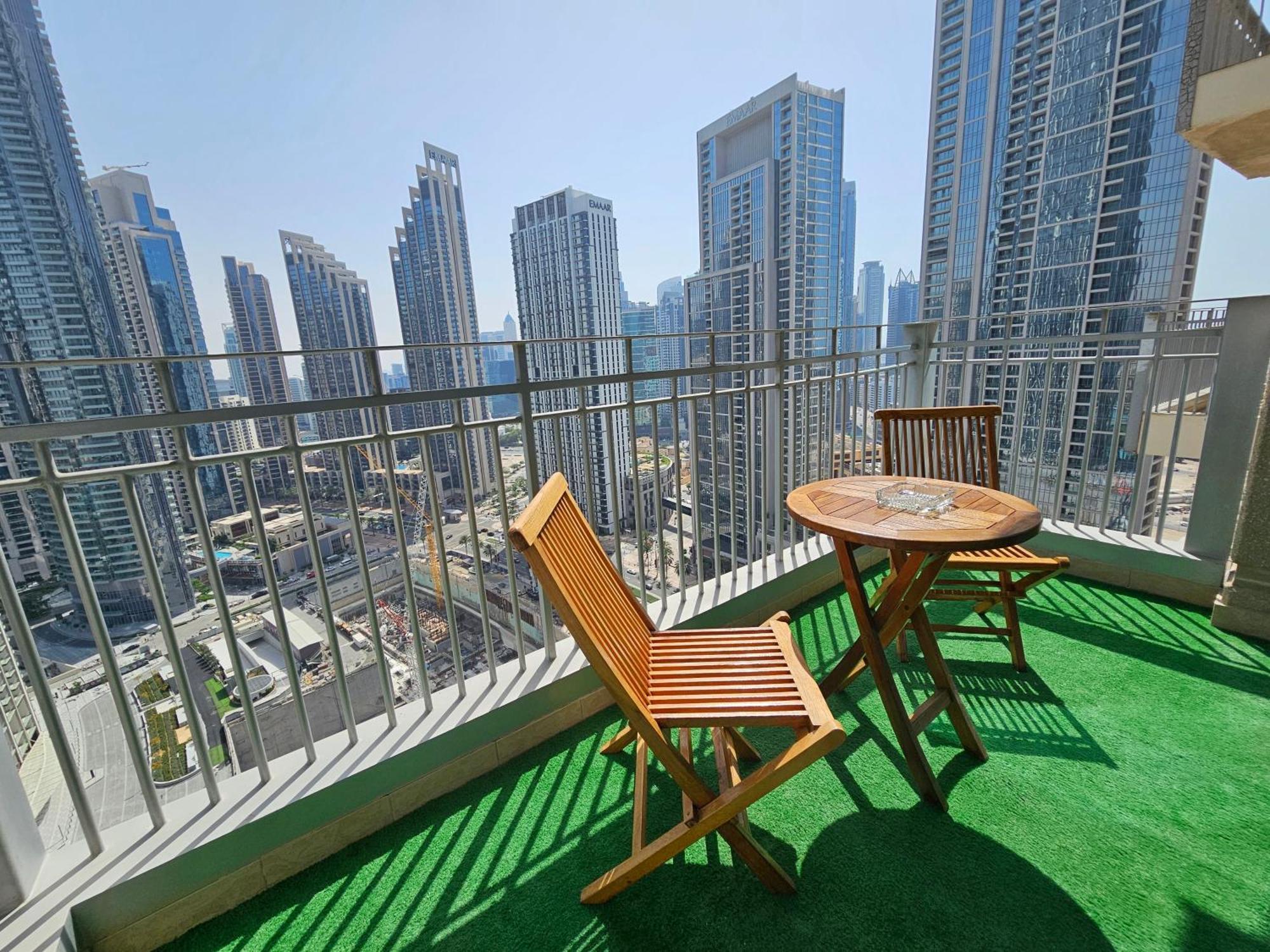 Trinity Holiday Homes - Standpoint Tower Downtown Dubai Eksteriør billede