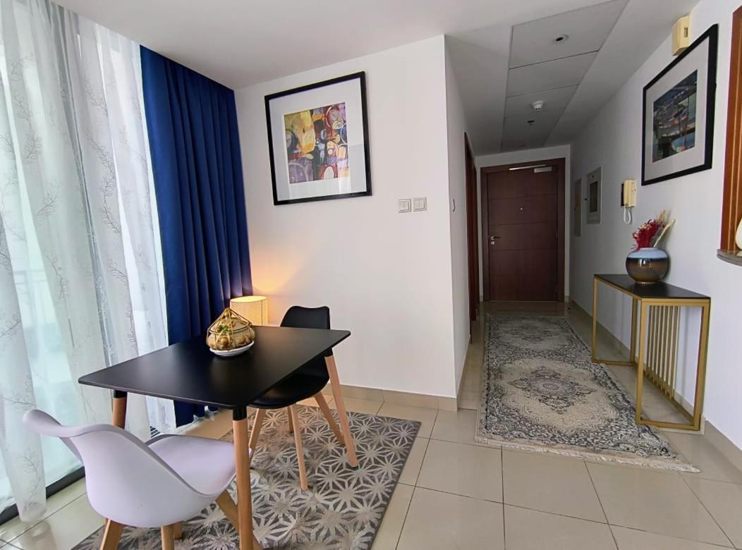 Trinity Holiday Homes - Standpoint Tower Downtown Dubai Eksteriør billede