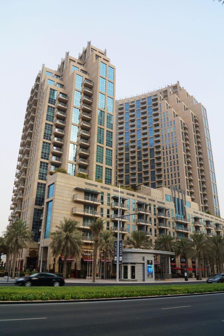 Trinity Holiday Homes - Standpoint Tower Downtown Dubai Eksteriør billede