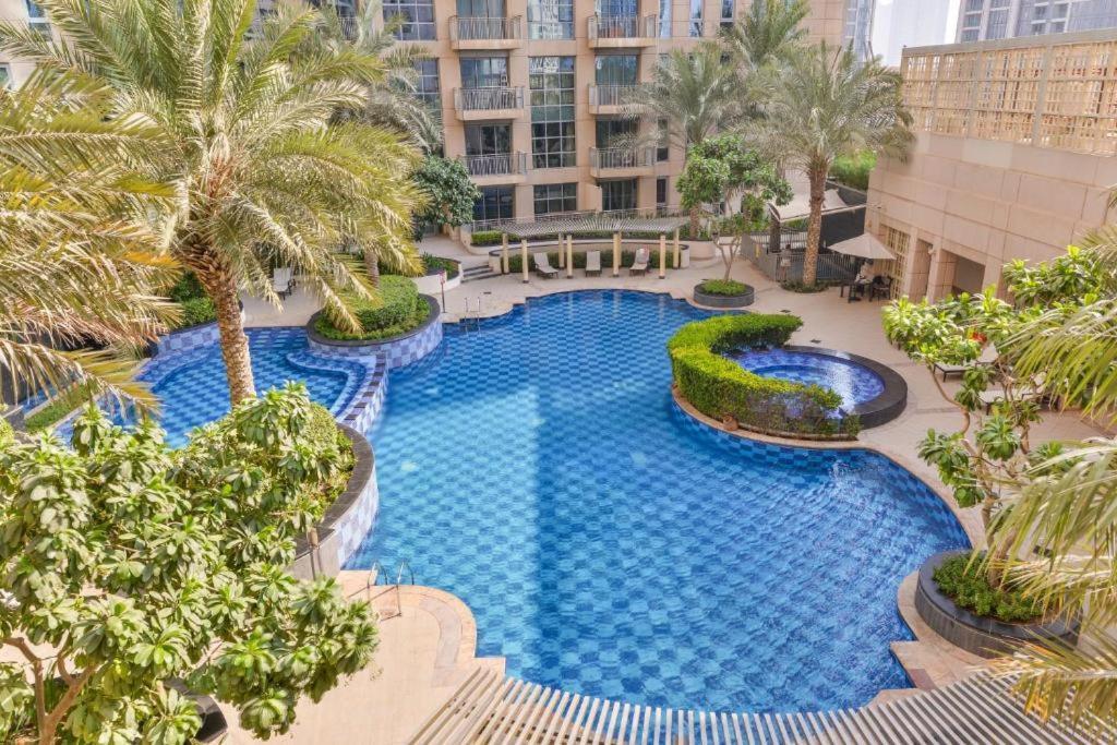 Trinity Holiday Homes - Standpoint Tower Downtown Dubai Eksteriør billede