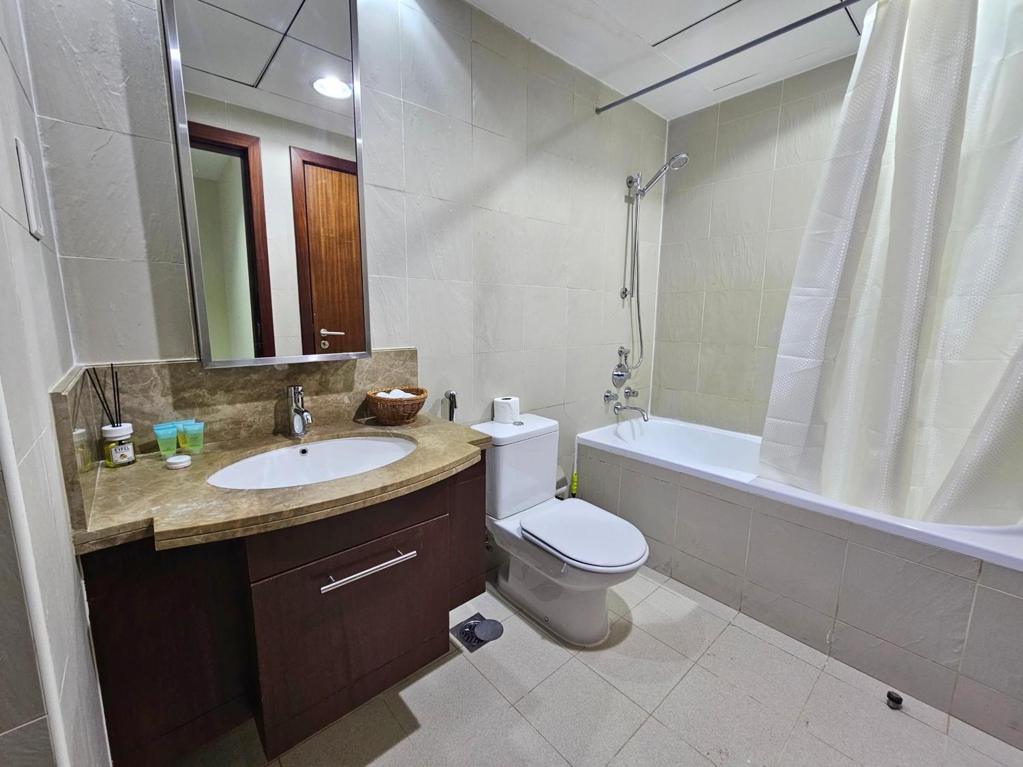 Trinity Holiday Homes - Standpoint Tower Downtown Dubai Eksteriør billede